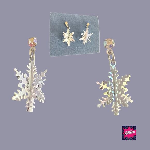 Vintage Rhinestone Accent Iridescent Snowflake Earrings - Avon - Never Worn - Picture 2 of 3